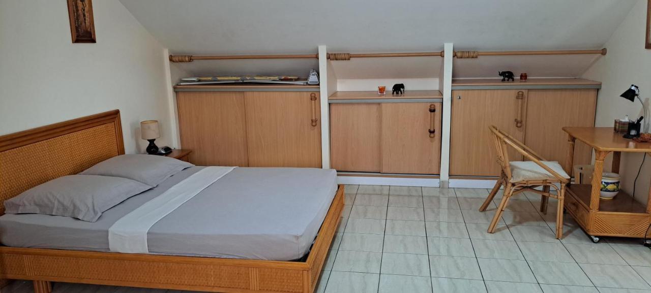 Logement Spacieux Deux Pieces A Baie Mahault Zewnętrze zdjęcie