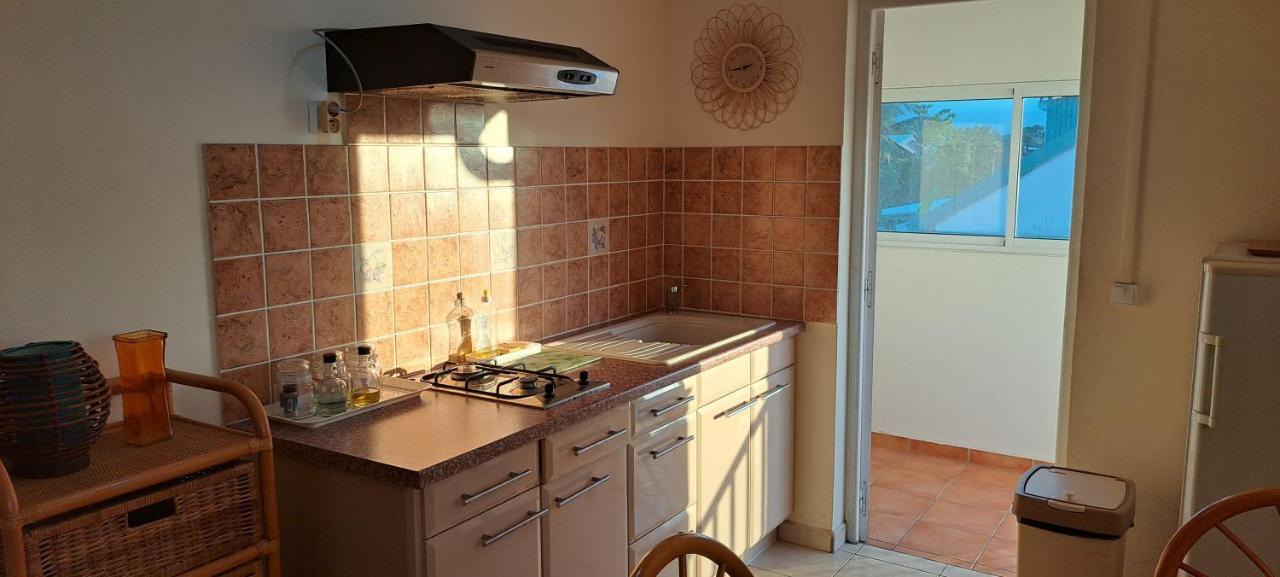 Logement Spacieux Deux Pieces A Baie Mahault Zewnętrze zdjęcie